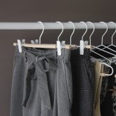 Perchas y Pinzas para la Ropa